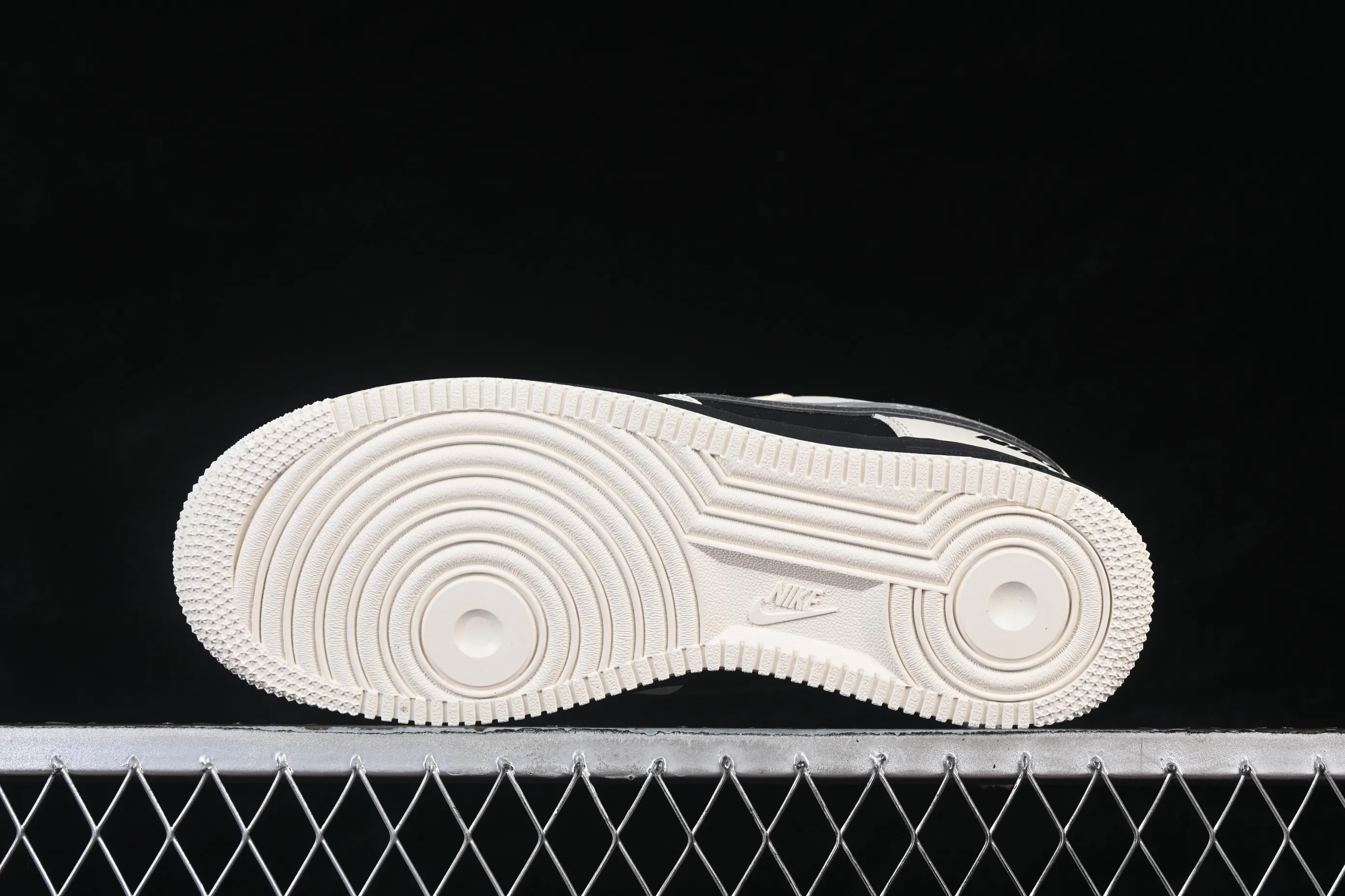 All Categories Nk Air Force 1 Air Force Series Nk Air Force 1 Low Air Force Low Nike Air Force 1'07 Low Beige White Black Air Force One Low Casual Shoes DF0188-132
